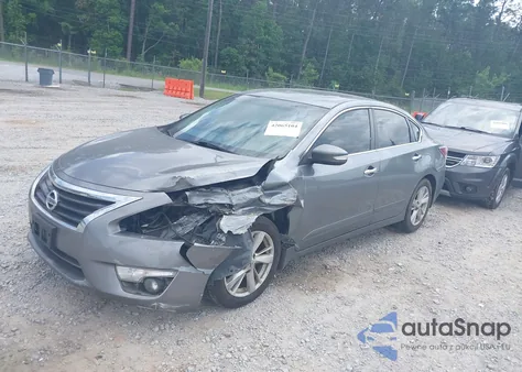 2015 Nissan Altima 2.5 Sv из США, поврежденный, VIN 1N4AL3AP9FC575493